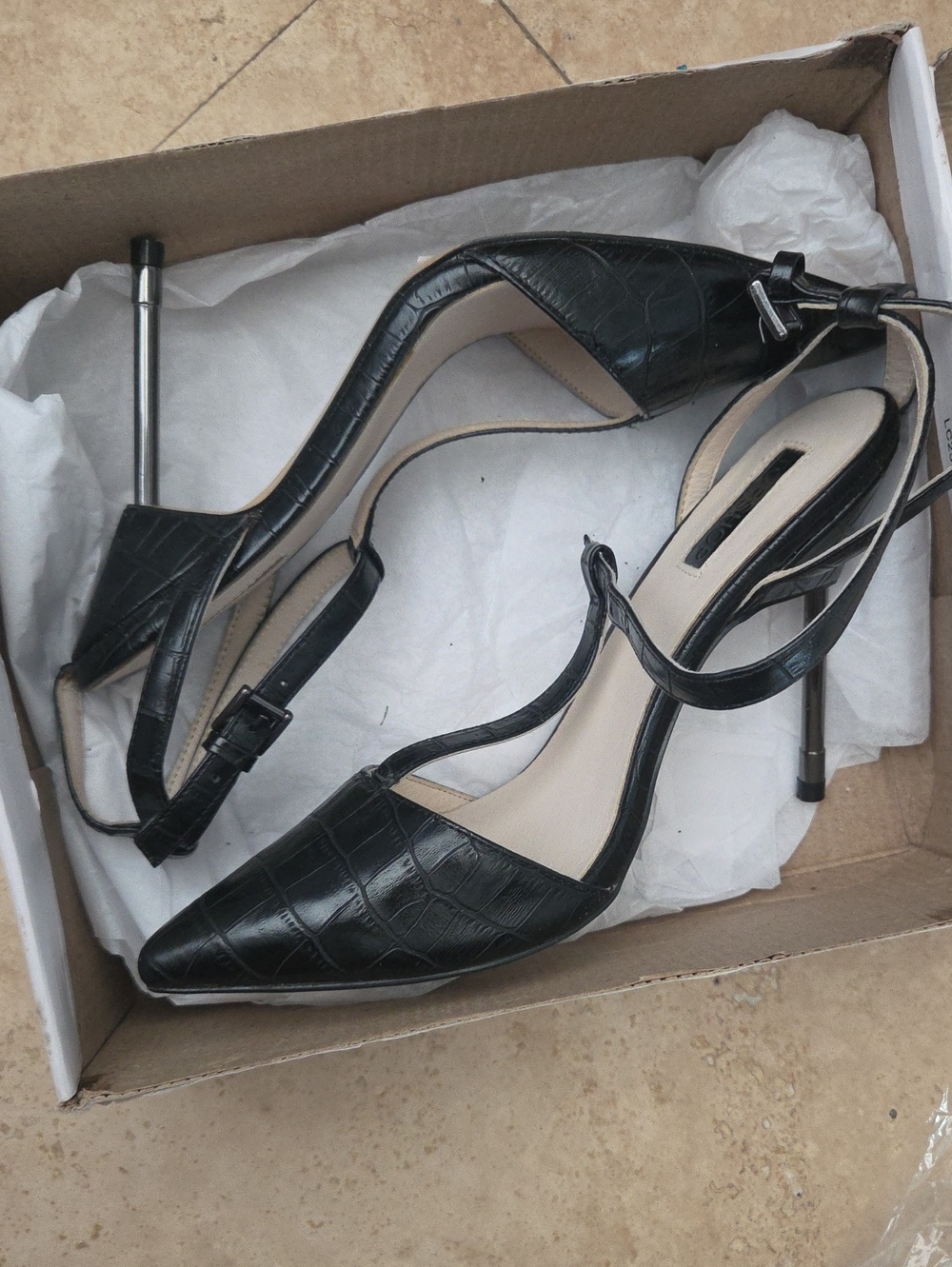 Topshop Black Croc-Embossed T-Strap Pointed Pumps - Picture 3 of 10
